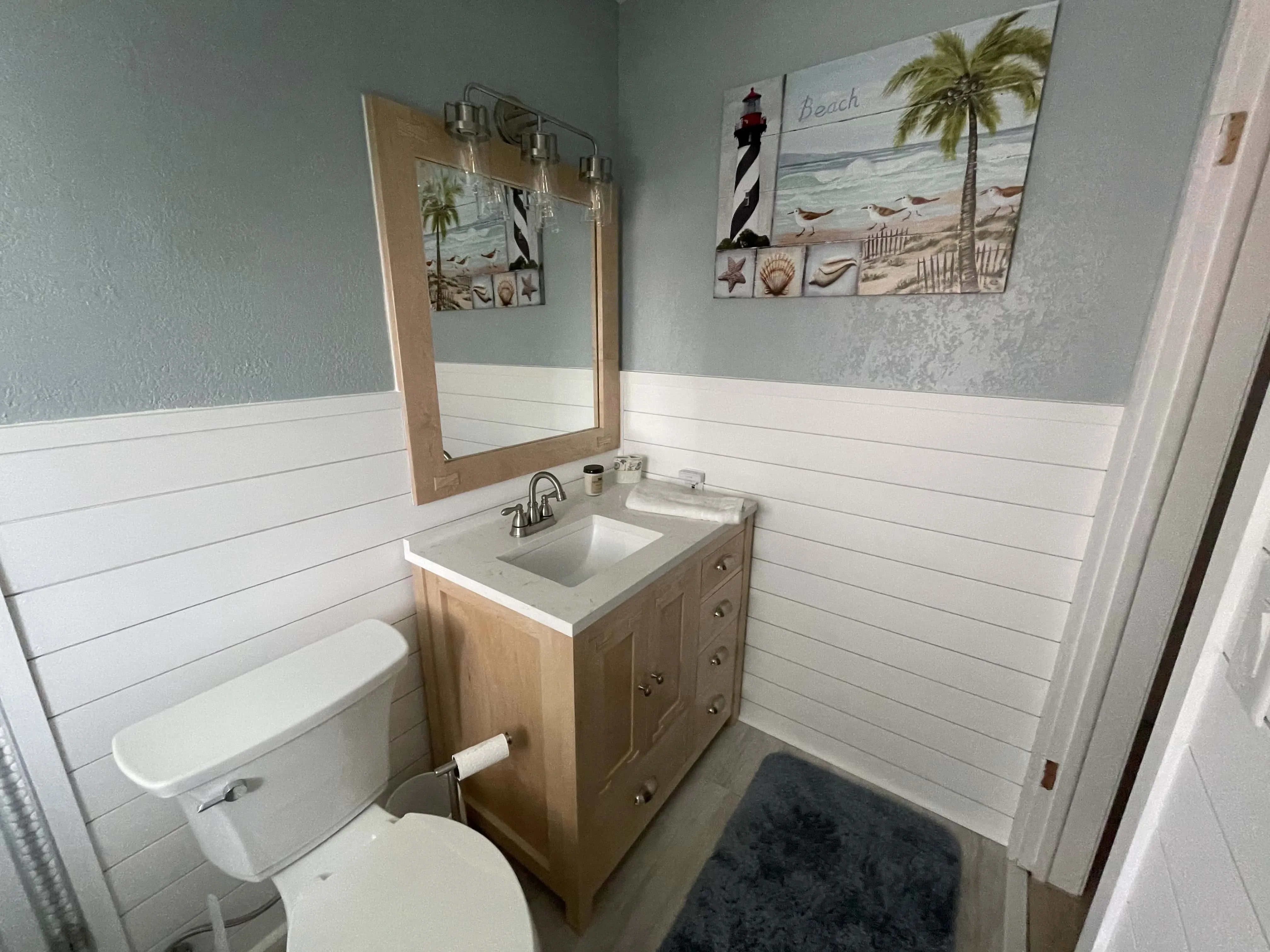 Bathroom Mirror & Vanity